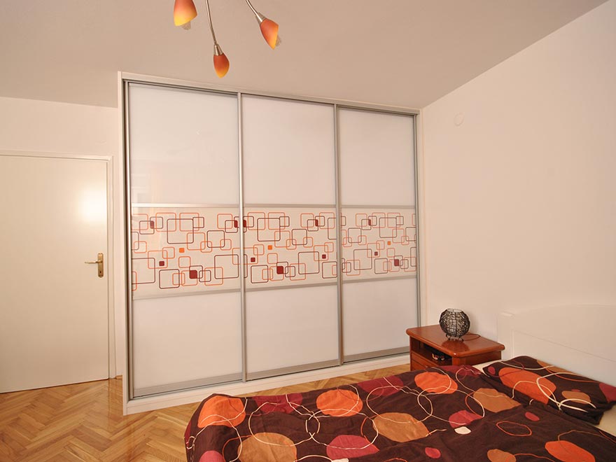 Ugradbeni ormar u spavaćoj sobi